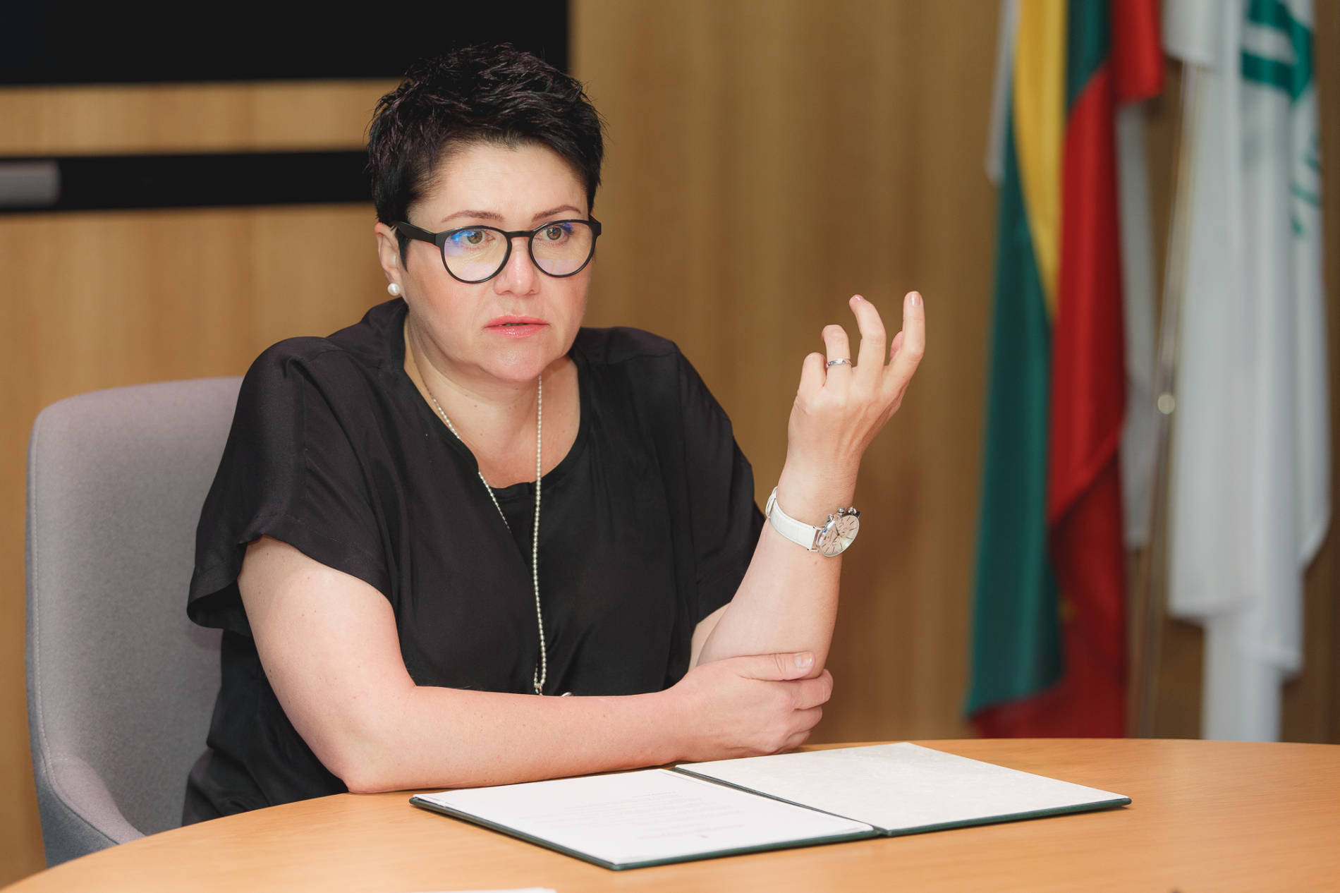 AN8Z5050-1900×1266-1