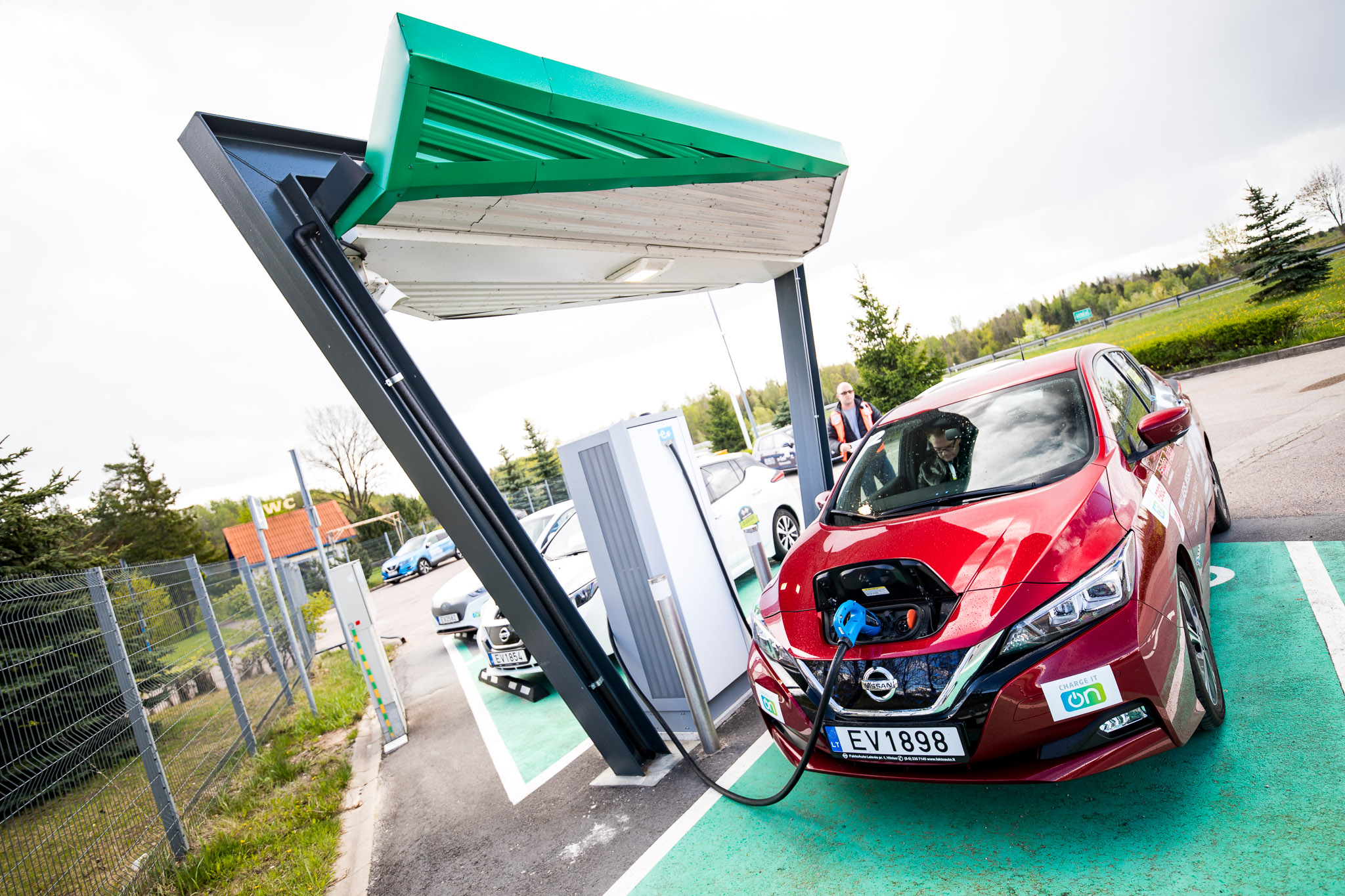 elektromobiliu_varzybos_Kelyje-19