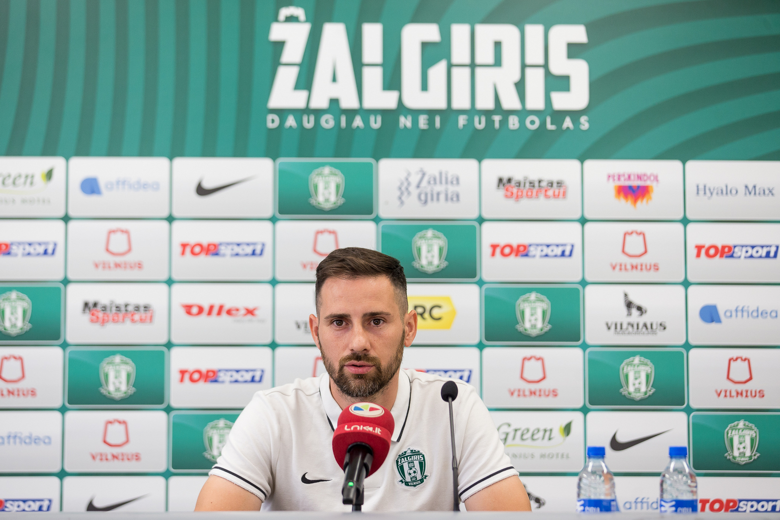 Tadic-EZ938812