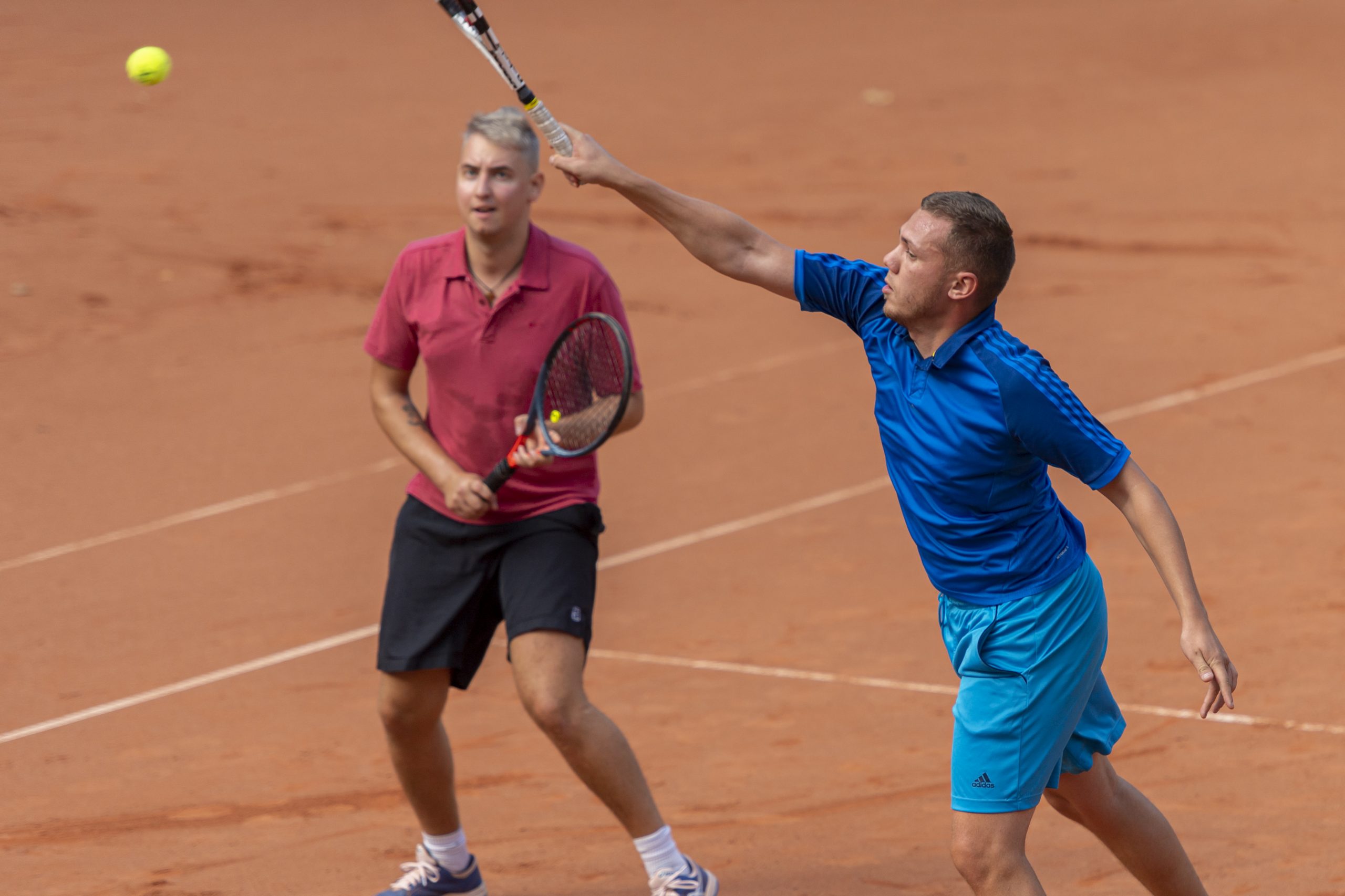 A.-Veliamovic-ir-D.-Cerniavskij