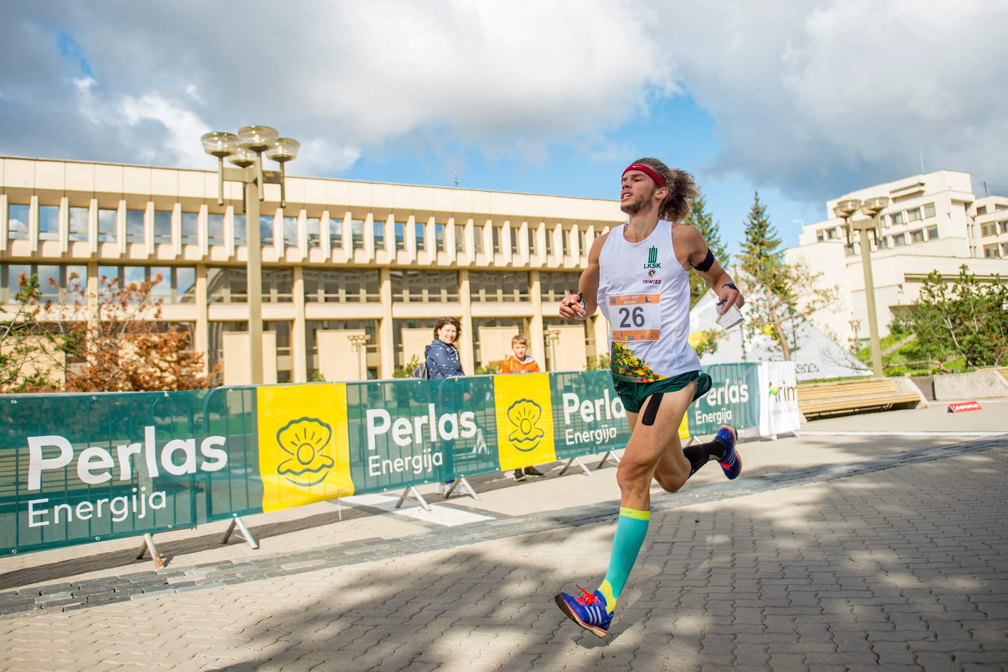 received_378843097022317