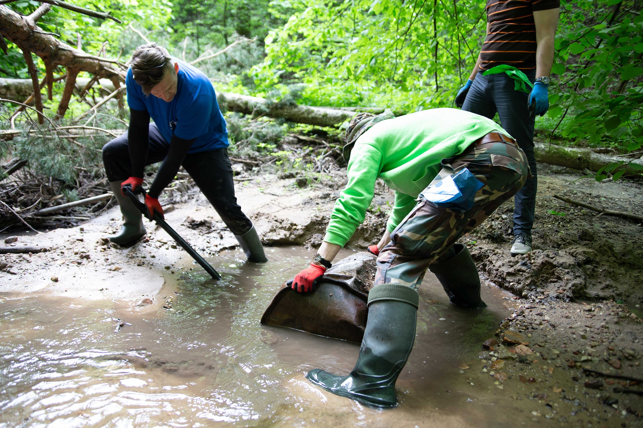 LTeam-START-UP-GOES-GREEN_RiverCleanUp-projektas