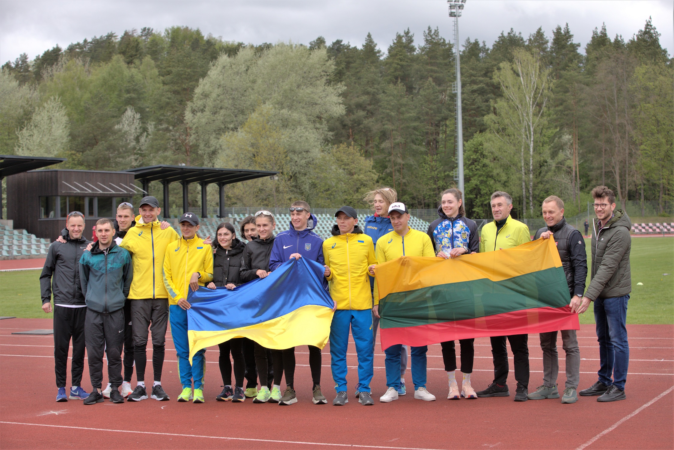 Ukrainos-lengvaatleciai-stovyklauja-Lietuvoje_Dainiaus-Virbicko-nuotr.-1