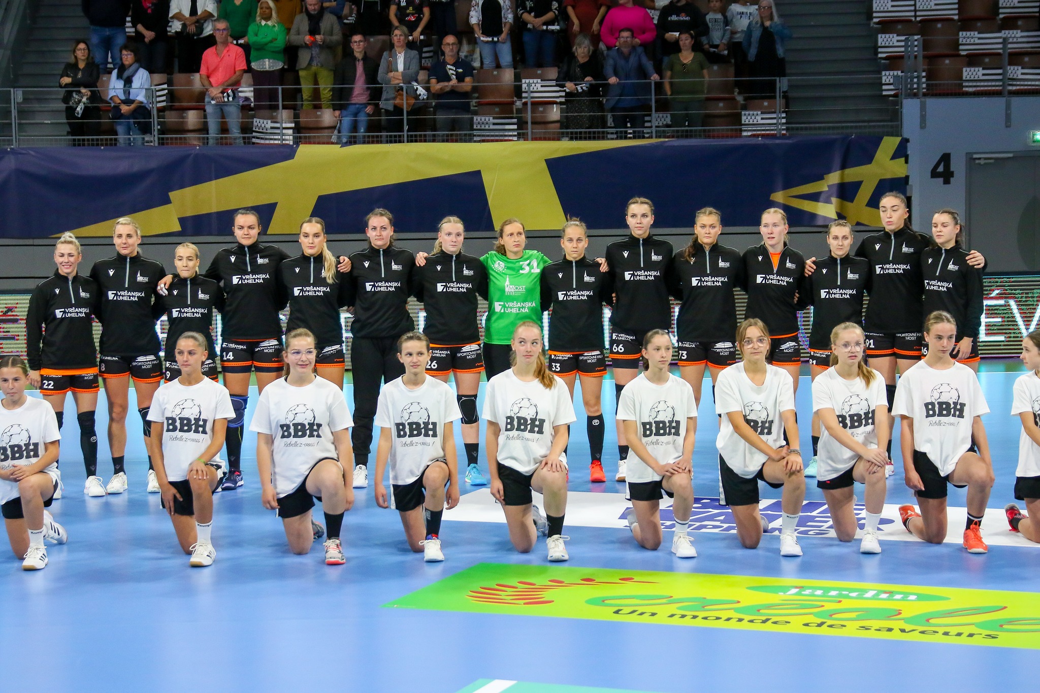 Ausra-Spone_Banik-komanda