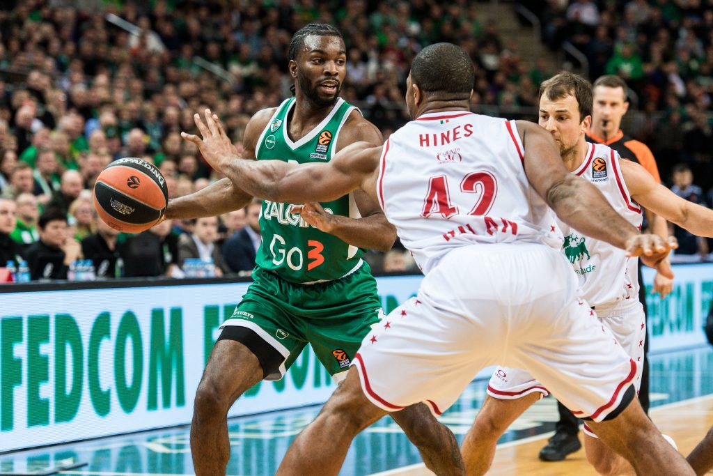 1668798657619-1024×683