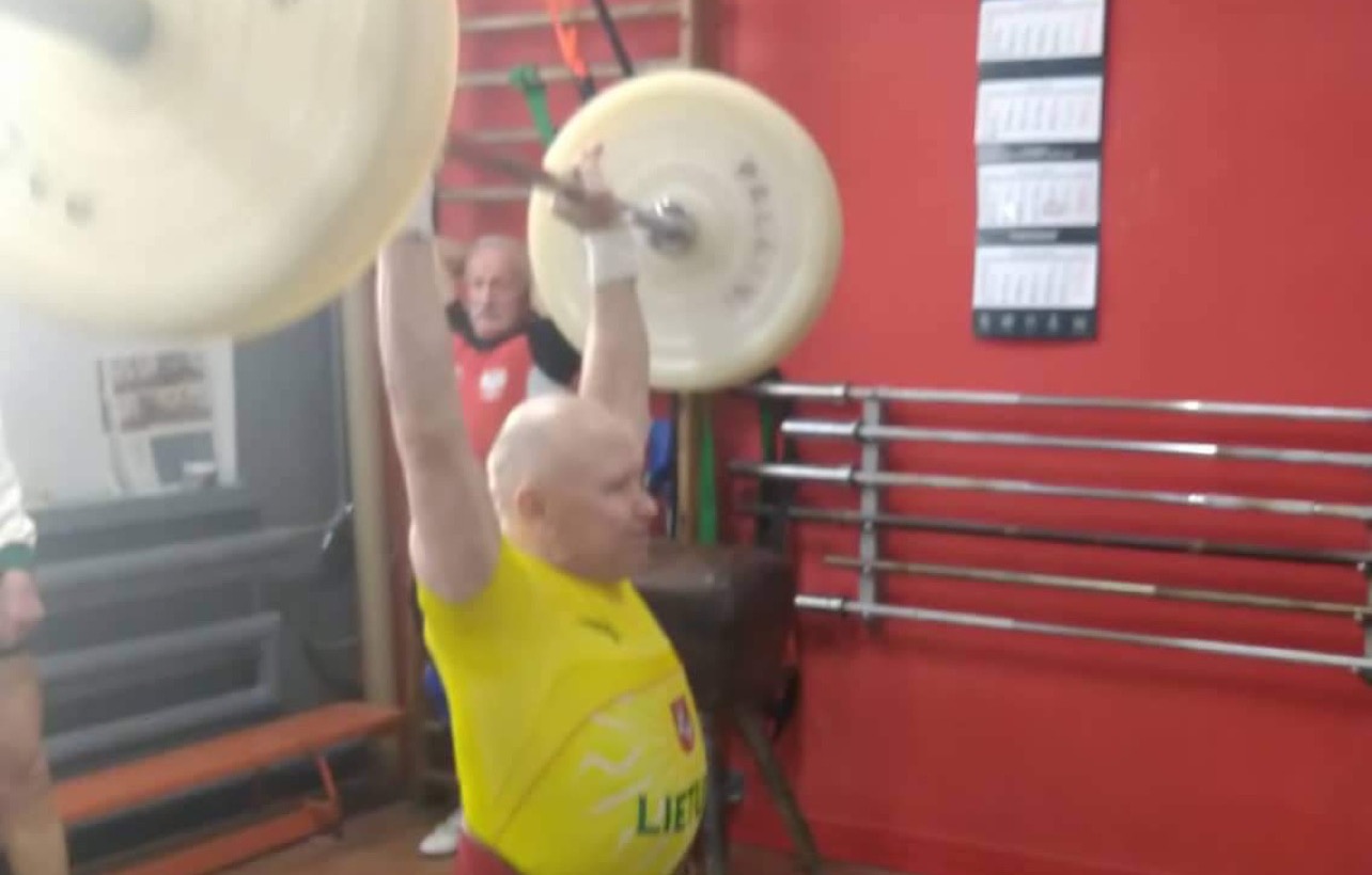 26708F81-75F5-4F53-AB14-7A2B7D63F598