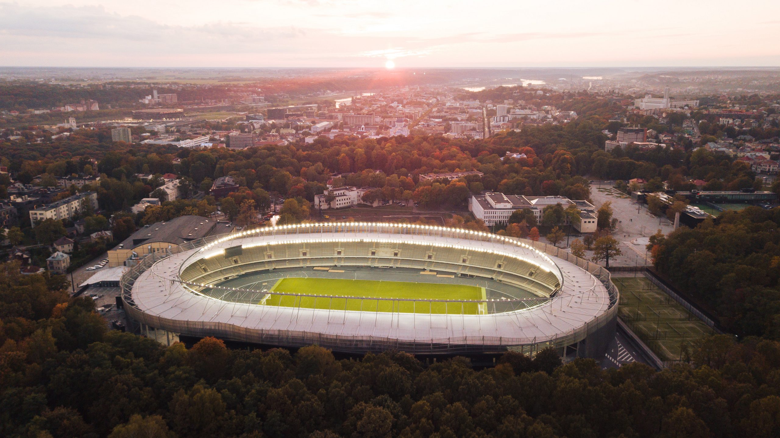 Dariaus-ir-Gireno-stadionui-oficialiai-suteikta-4-UEFA-kategorija