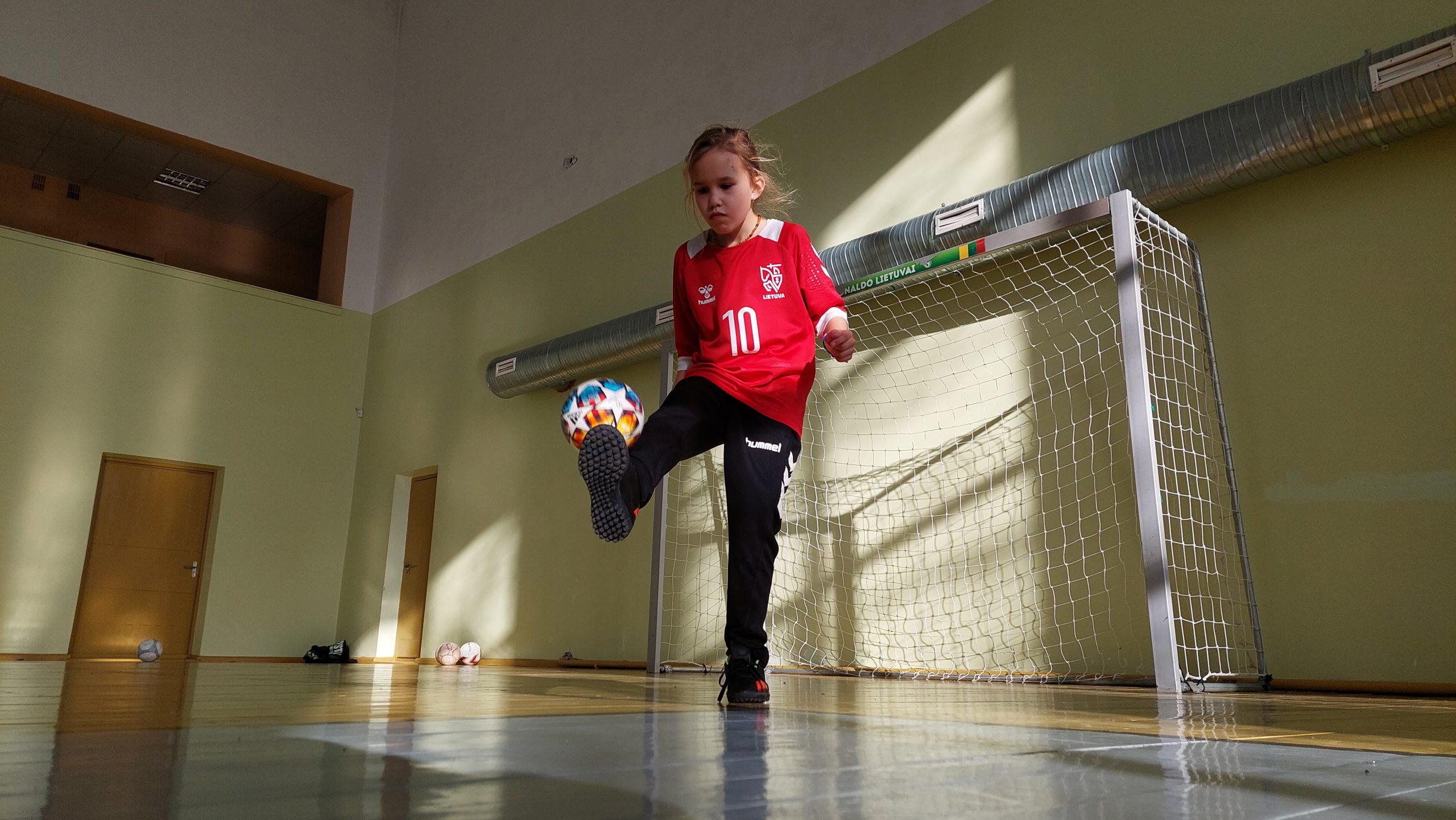 Kamuoli-zongliruoja-Ugne-Velickaite