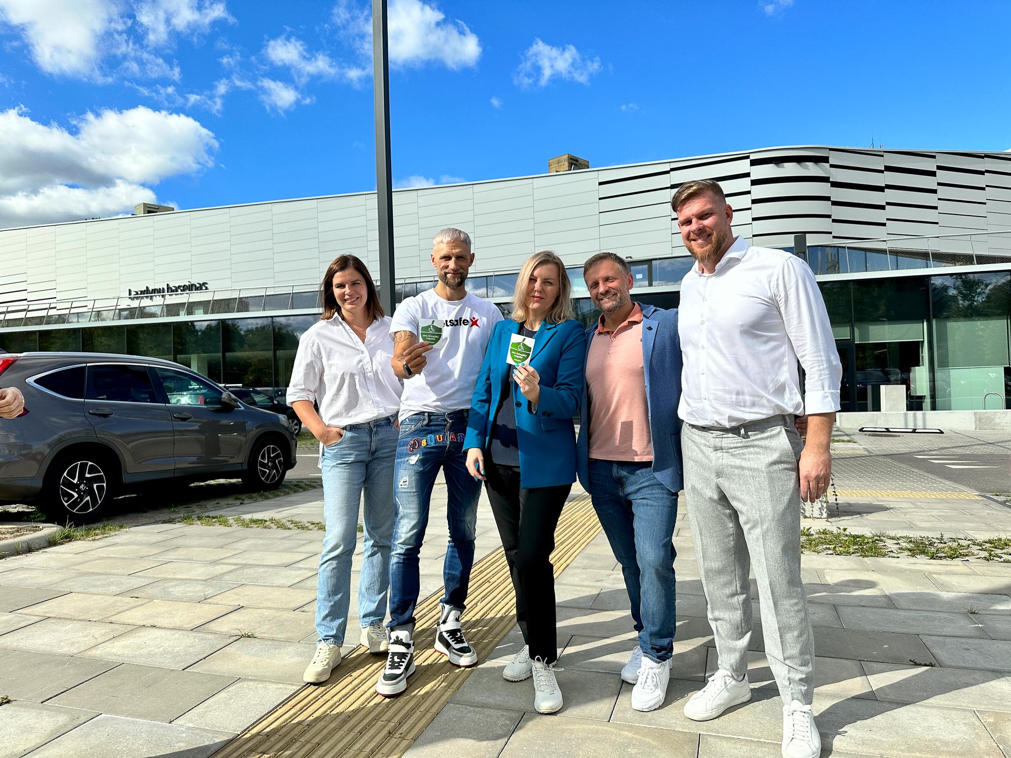 Lazdynu-baseinui-paralimpieciu-gile