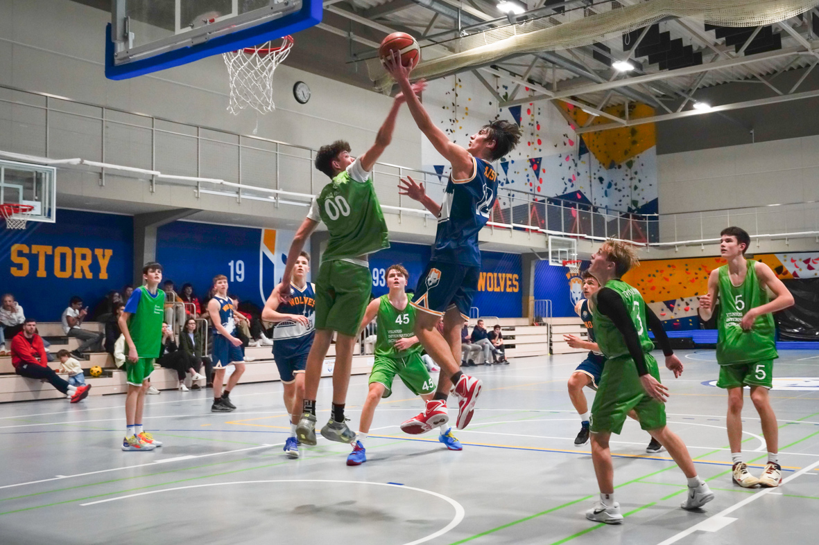 AISV_basketball_boys_03_28-7