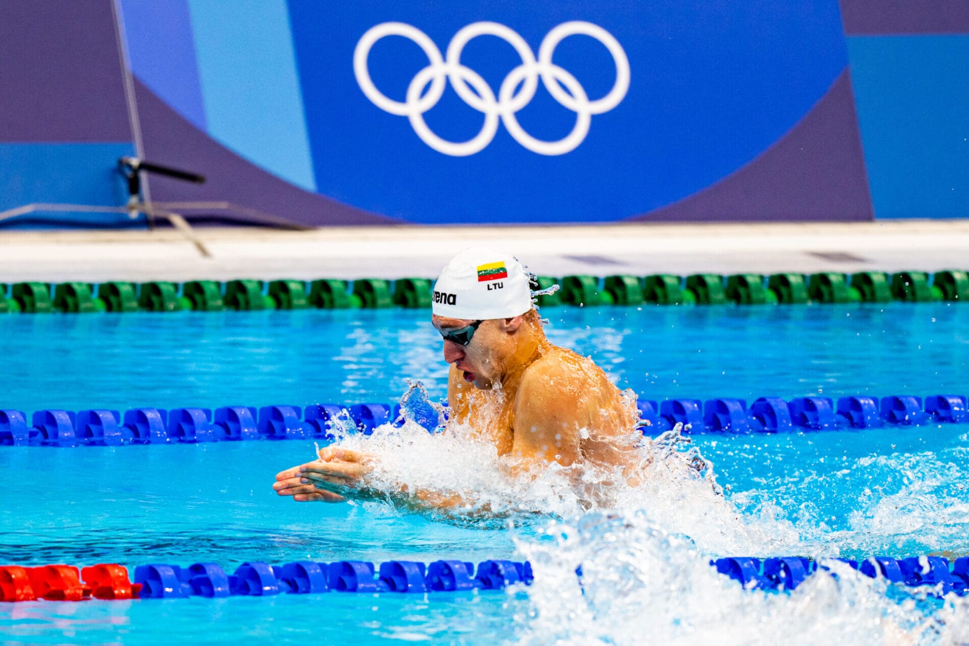 V1_00608-1900×1267-1