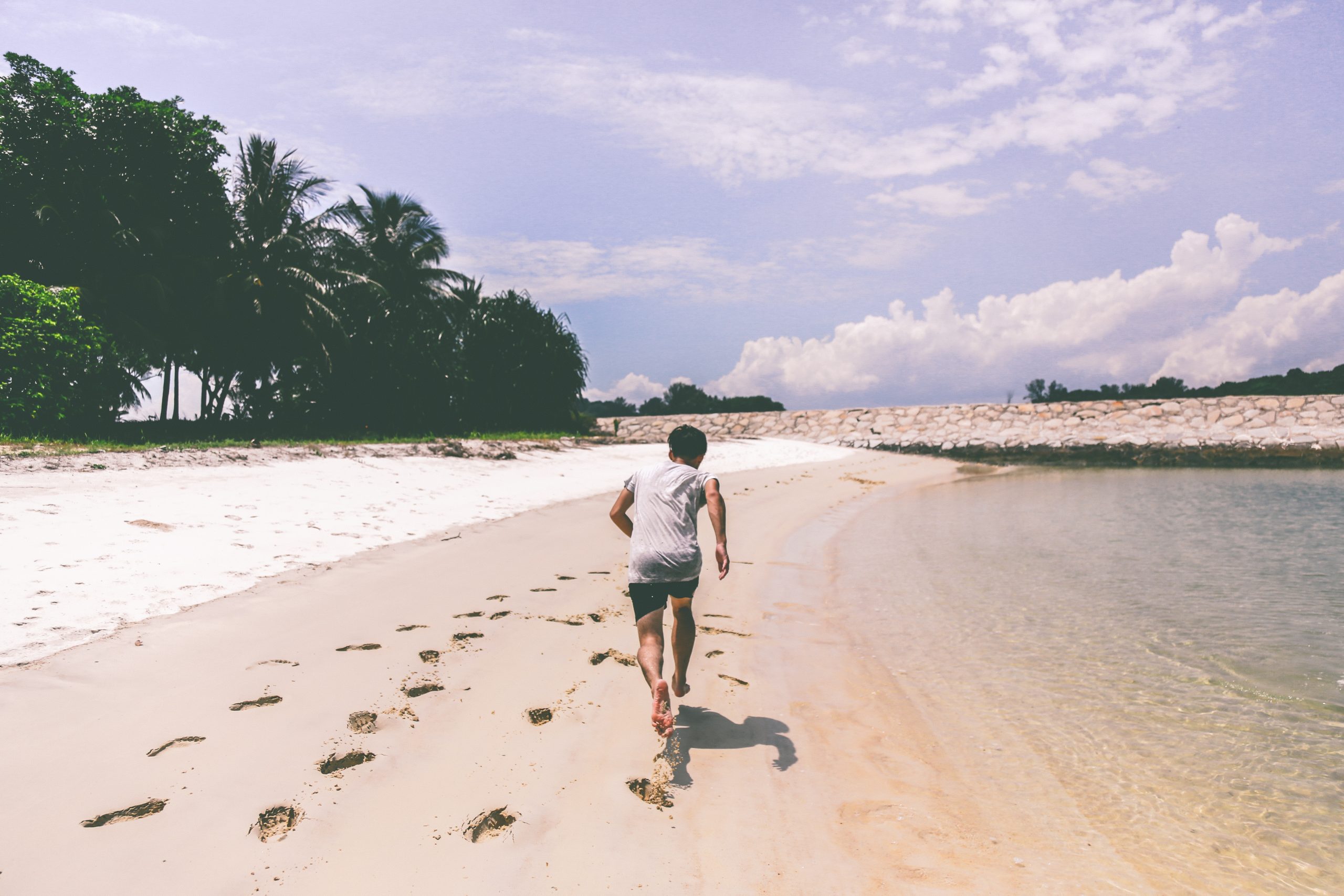 man-beach-sea-coast-water-sand-877708-pxhere.com