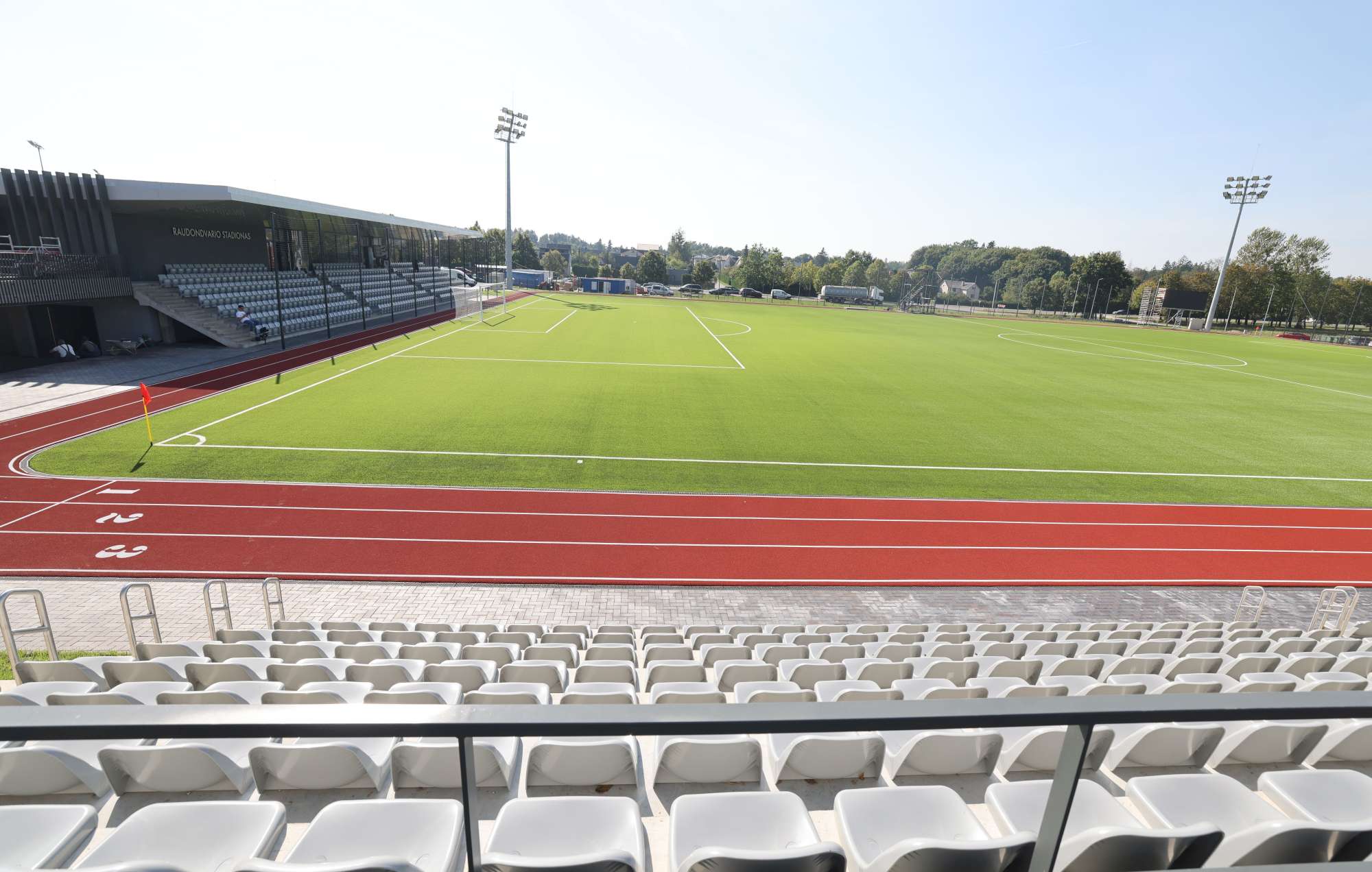 2. Raudondvario stadione įrengta pusantro tūkstančio sėdimų vietų-2000