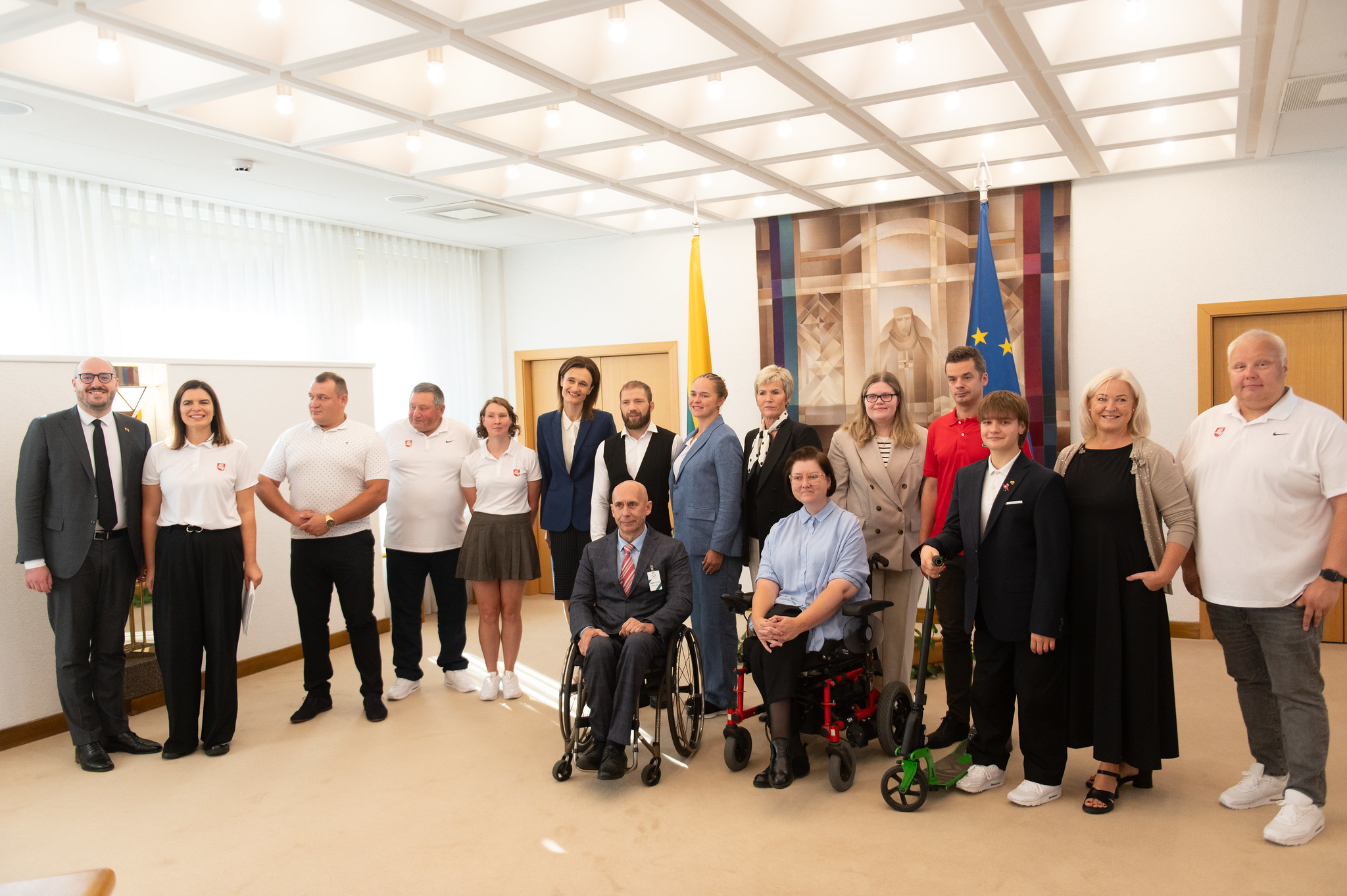 Lietuvos paralimpiečiai Seime (Nuotraukos aut. Viktoriia Chorna ir LRS kanceliarija)