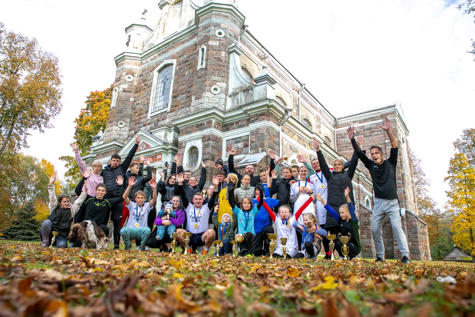Visi futbolo renginio dalyviai
