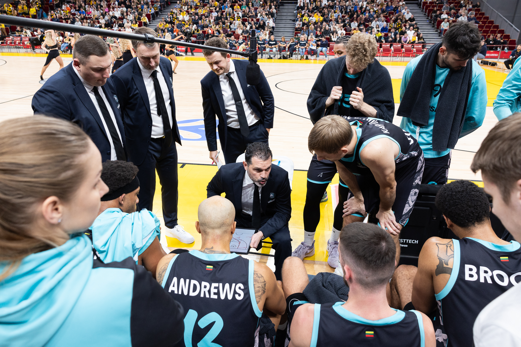 A56D4E5A-2AAA-4ED8-A032-15CBE62004F4