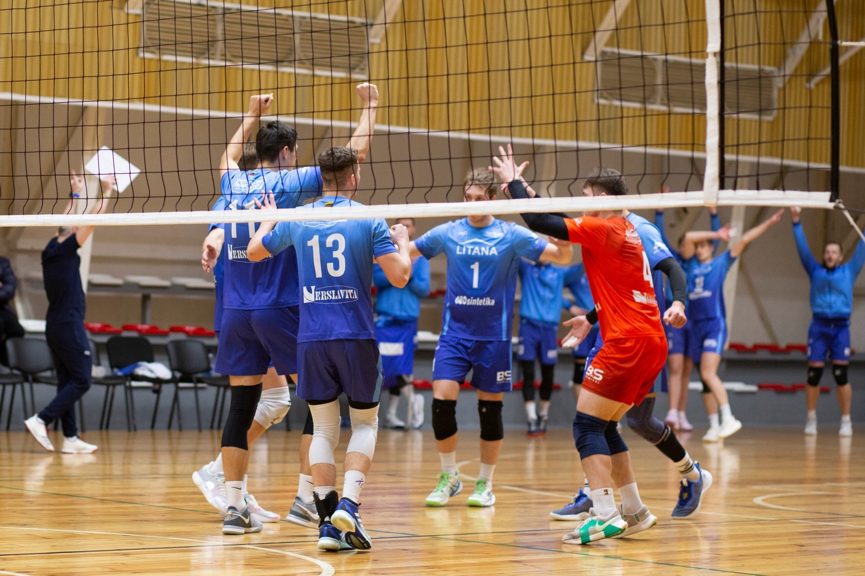 Amber_Volley_SimFoto