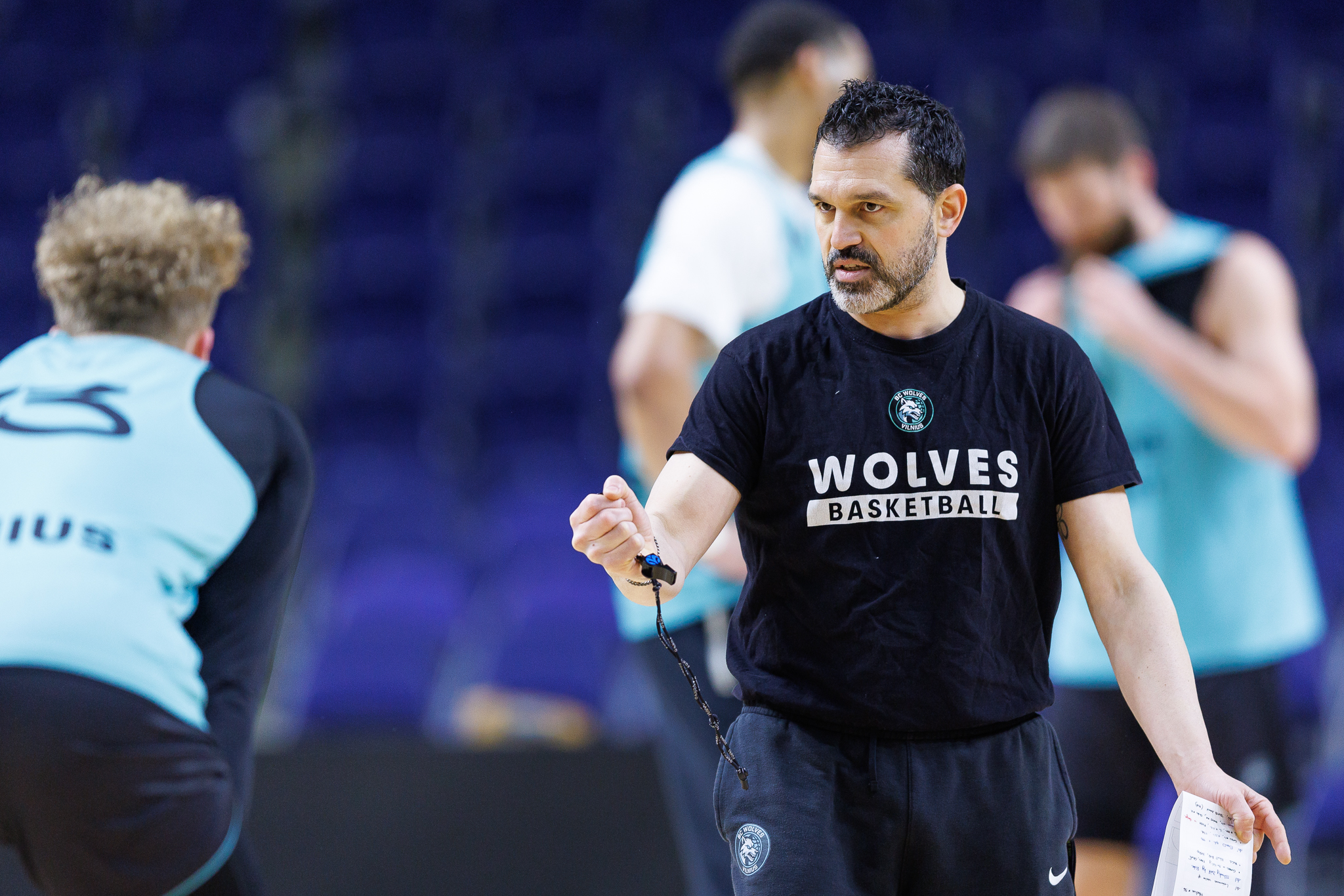 C83DDD29-81B0-4349-89B3-557D77AC6471