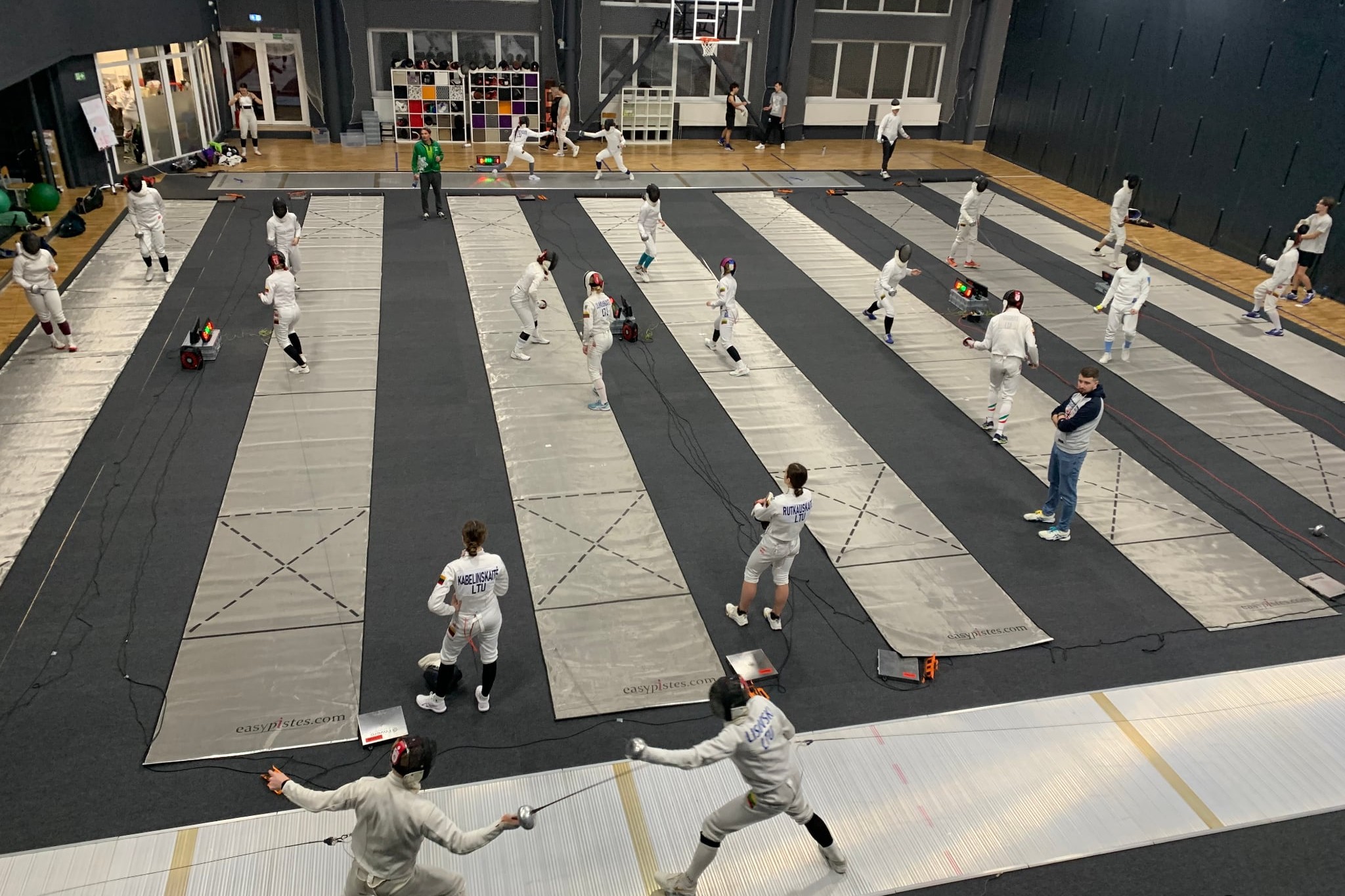 52f09585-8d7b-4649-ad10-b84dadd1e896