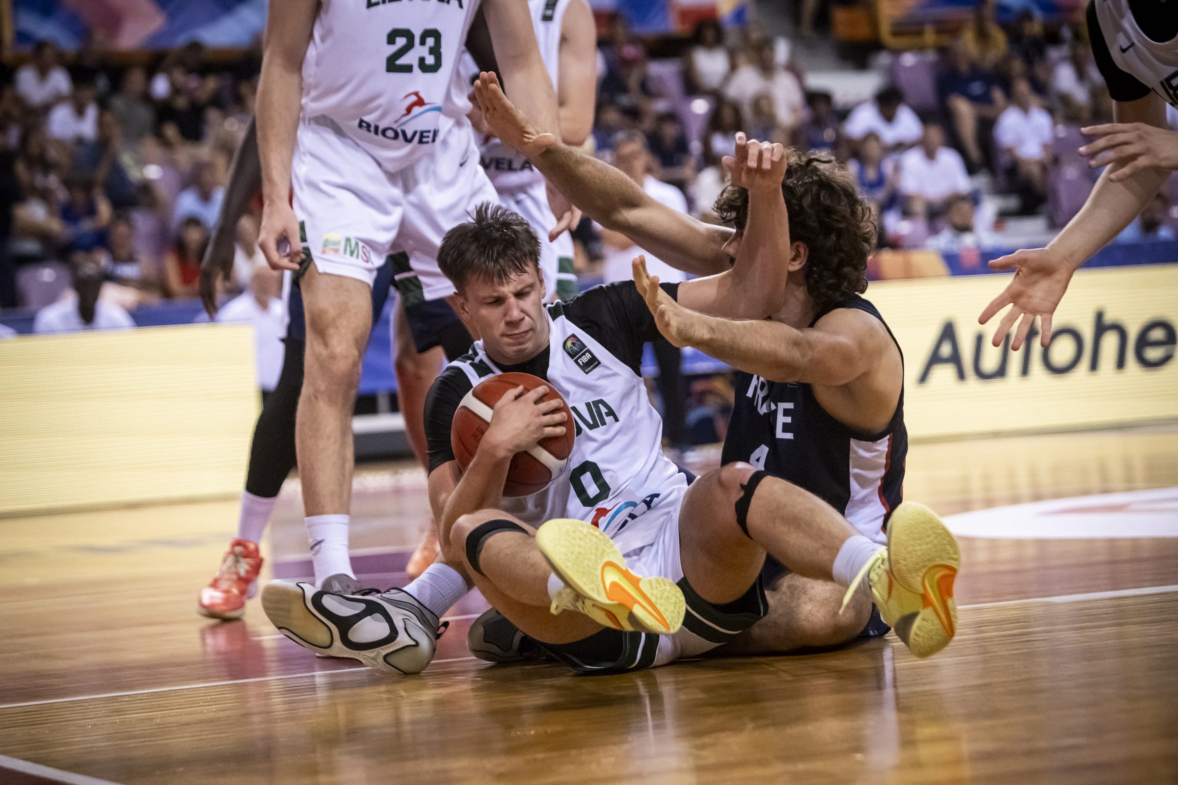 Medalis jau yra, laukia kova dėl aukso: Lietuvos rinktinė pateko į Europos 20-mečių krepšinio čempionato finalą