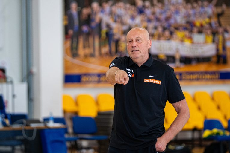 Sirgalius į Panevėžio areną kviečiantis Rimas Kurtinaitis: „Čia prasidėjo mano sportinė karjera“