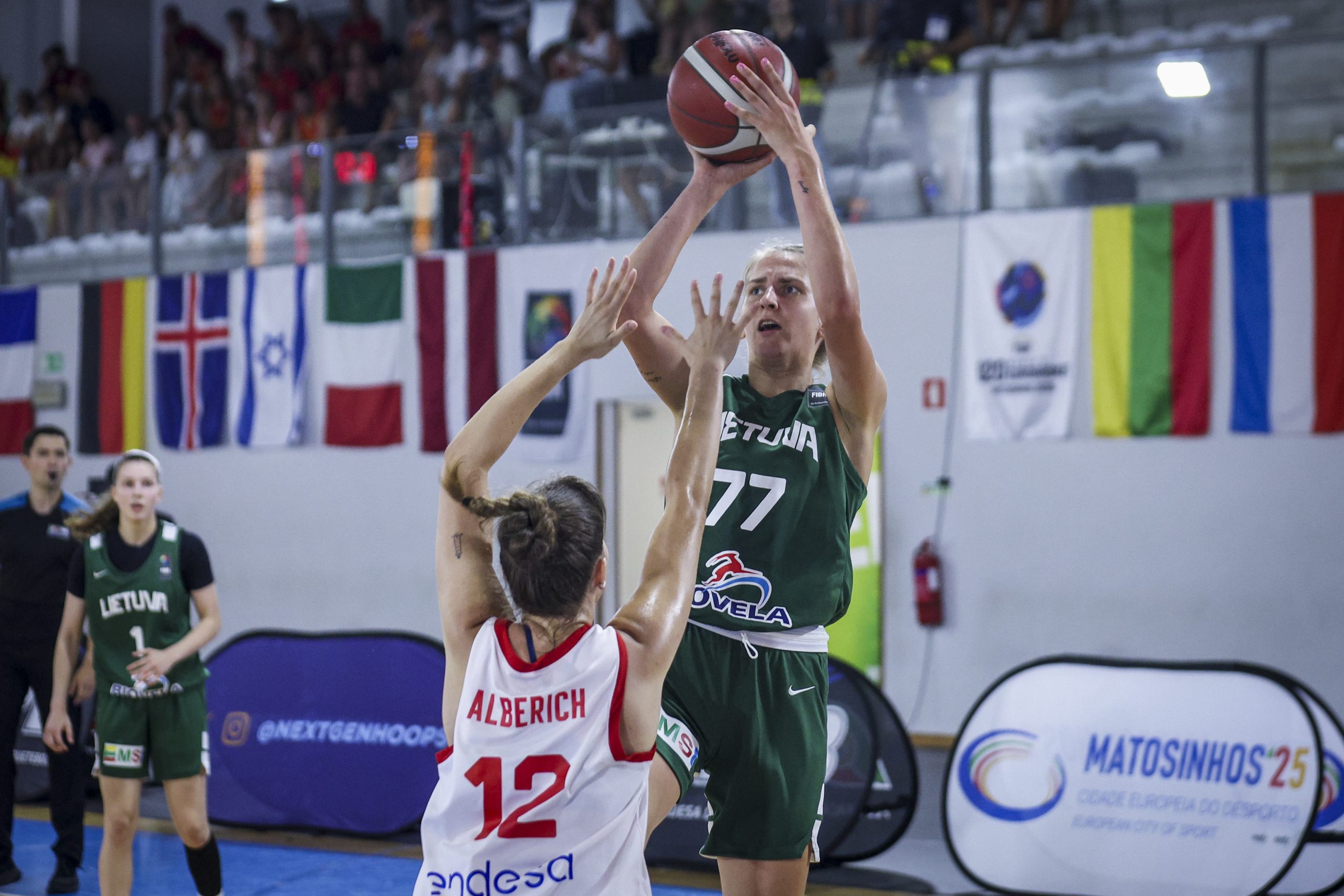 U20 Europos čempionatas: Lietuvos rinktinė nepasipriešino Ispanijos krepšininkėms