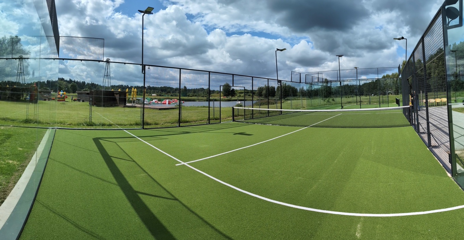 Birštonas papildė sporto infrastruktūrą: atidaryti pirmieji kurorte padelio teniso kortai
