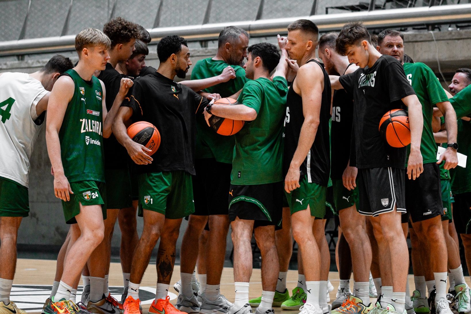 534832824_1169835168513646_8127182929779309728_n