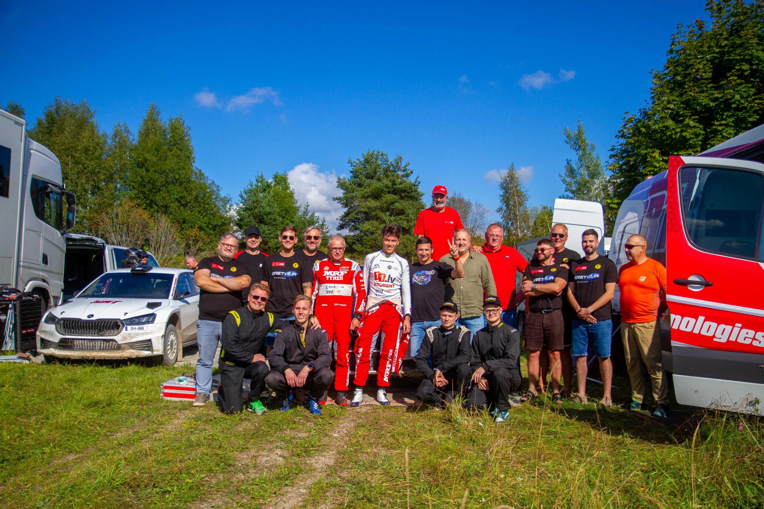 Istorinis „Rally 4 Fun“ komandos savaitgalis vainikuotas triumfu Elektrėnų ralyje