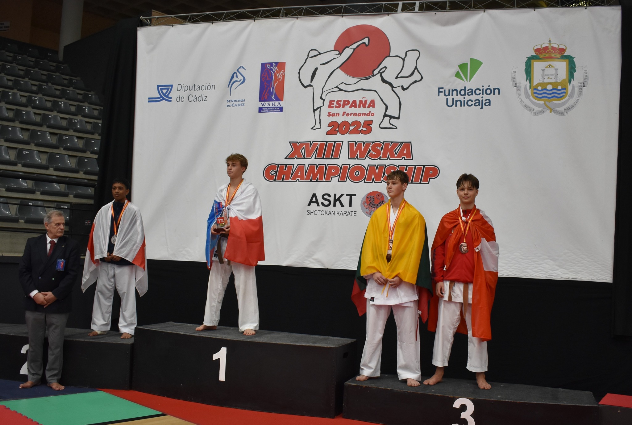 Joris Čumačenko iškovojo pasaulio šotokan karatė čempionato bronzą