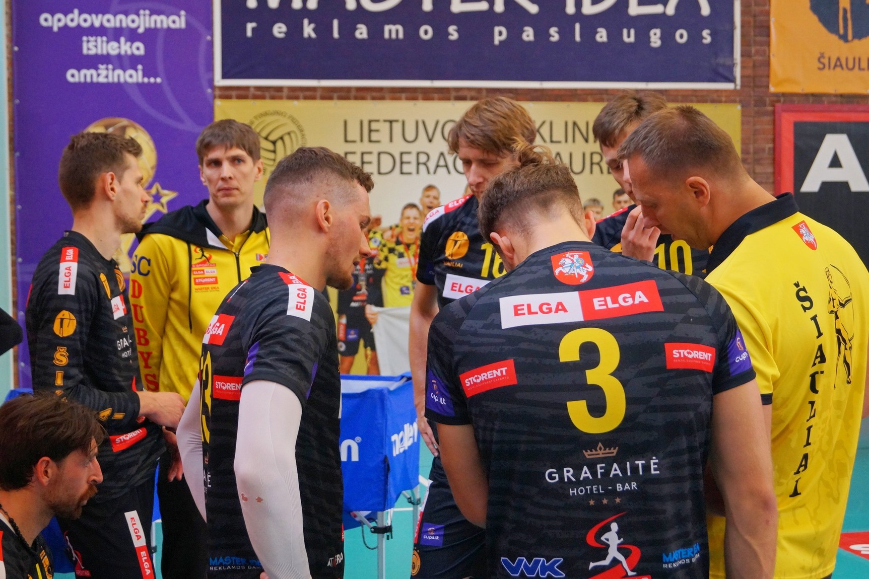 Šiauliečiai sužibėjo Estijoje: dvi pergalės Baltijos tinklinio lygos starte