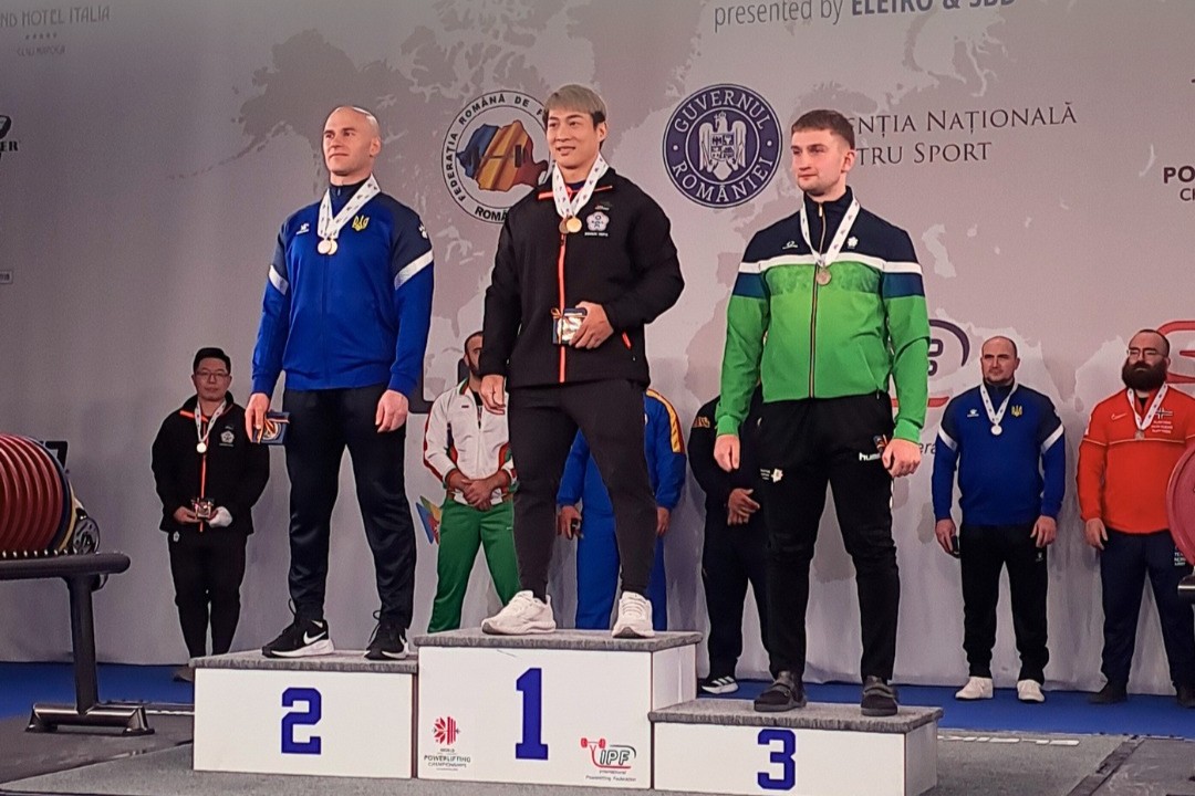 Nojus Čypas iškovojo pasaulio jėgos trikovės čempionato bronzą