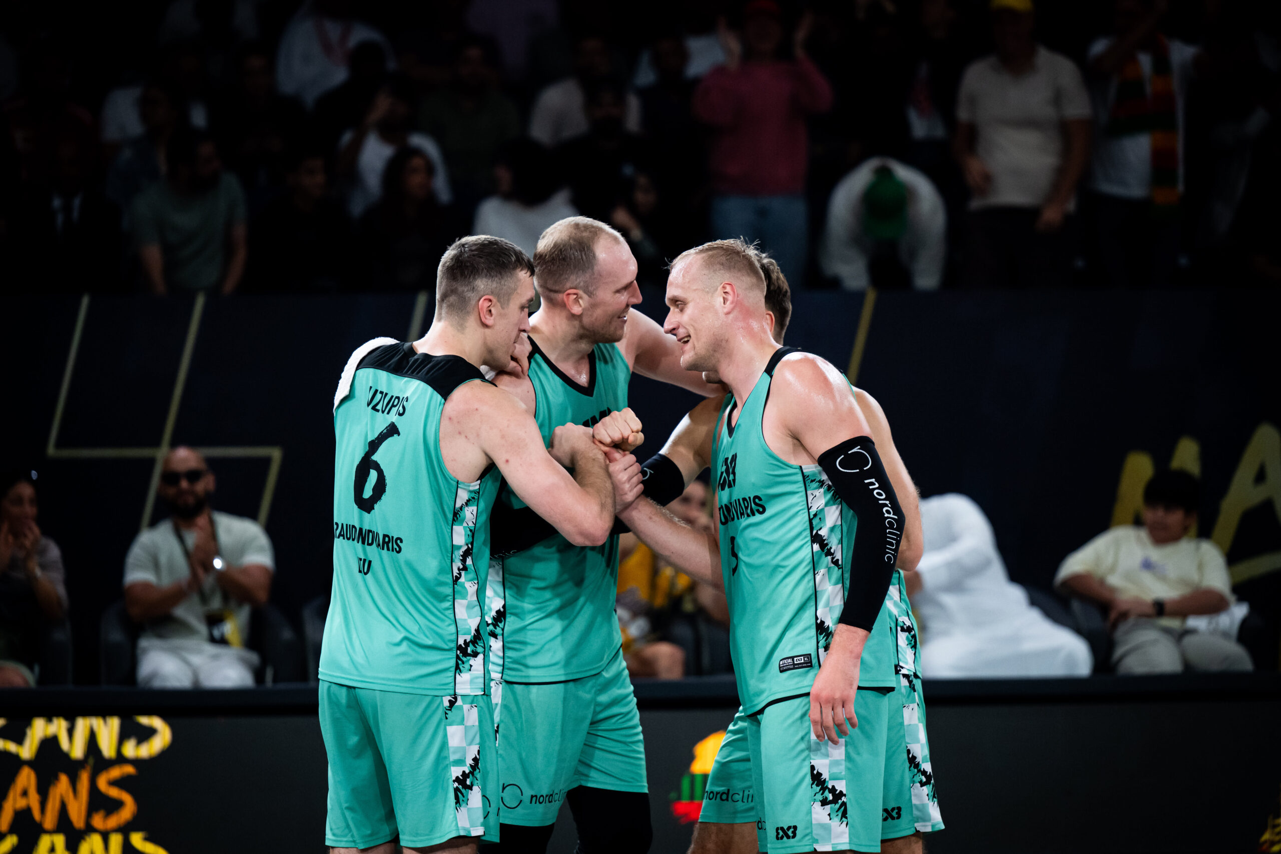 „Hoptrans“ krepšininkai – Pasaulio turo vicečempionai